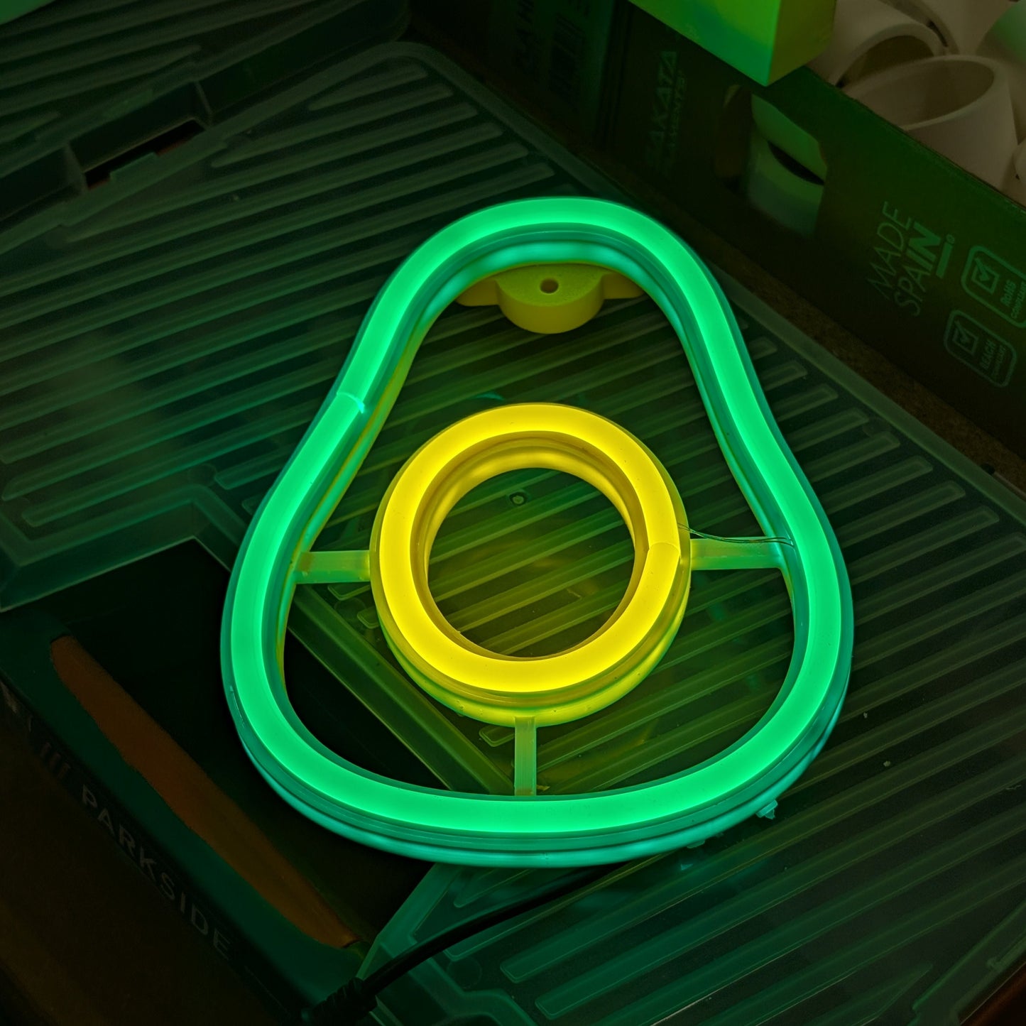 Aguacate neón led